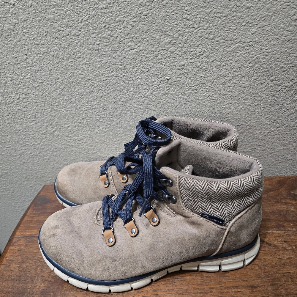 Skechers Synergy Mountain Dreamer Womens Ankle Boots 8.5 Hiker